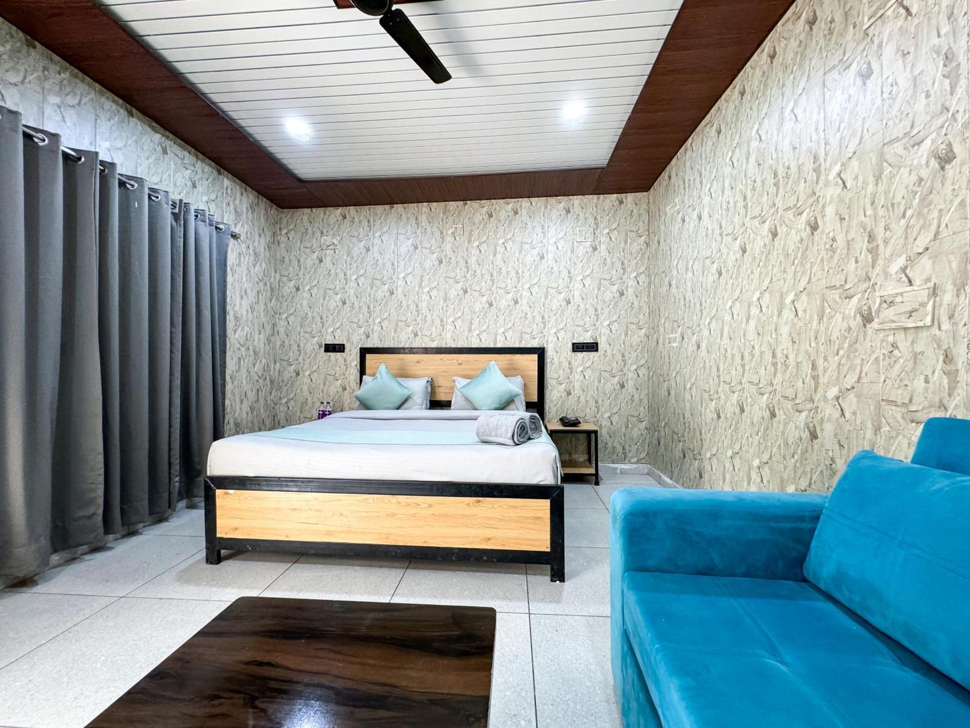 Euphoric River Resort リシケーシュ エクステリア 写真