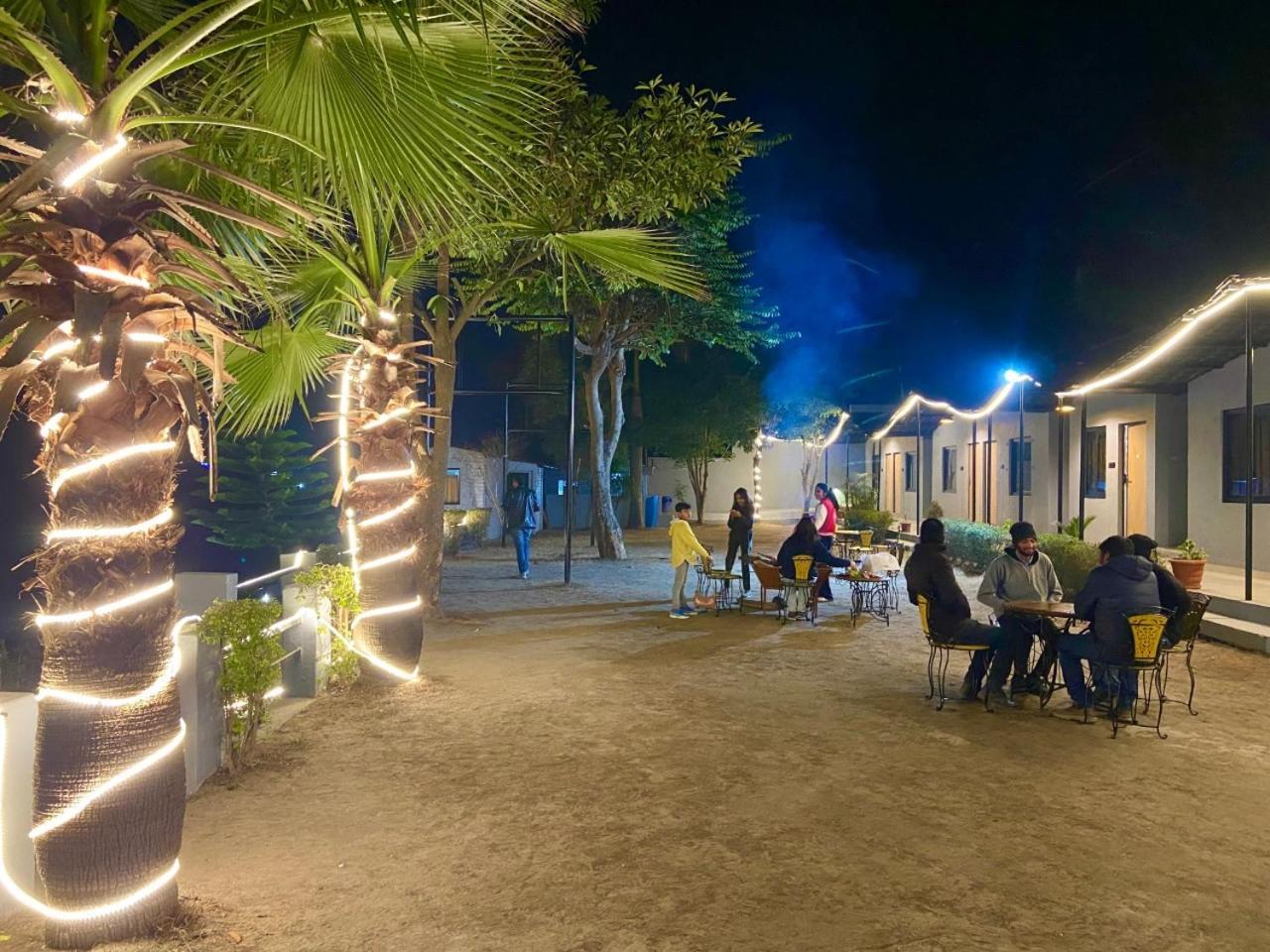 Euphoric River Resort リシケーシュ エクステリア 写真