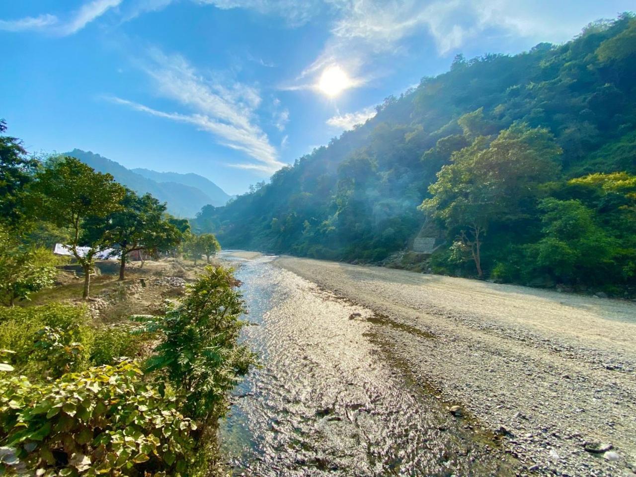 Euphoric River Resort リシケーシュ エクステリア 写真