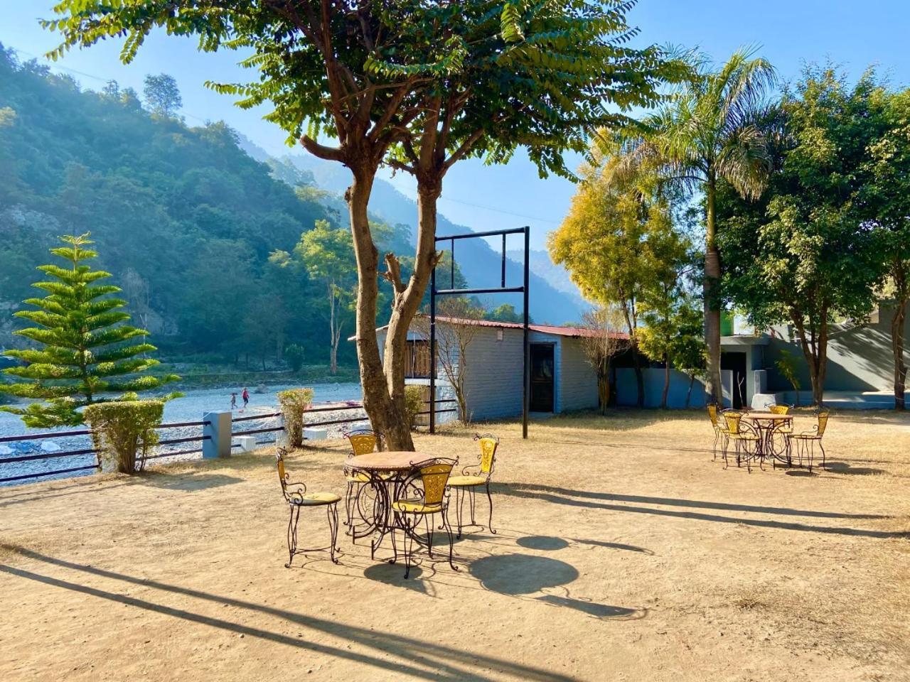 Euphoric River Resort リシケーシュ エクステリア 写真