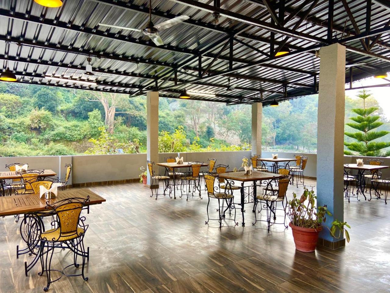Euphoric River Resort リシケーシュ エクステリア 写真