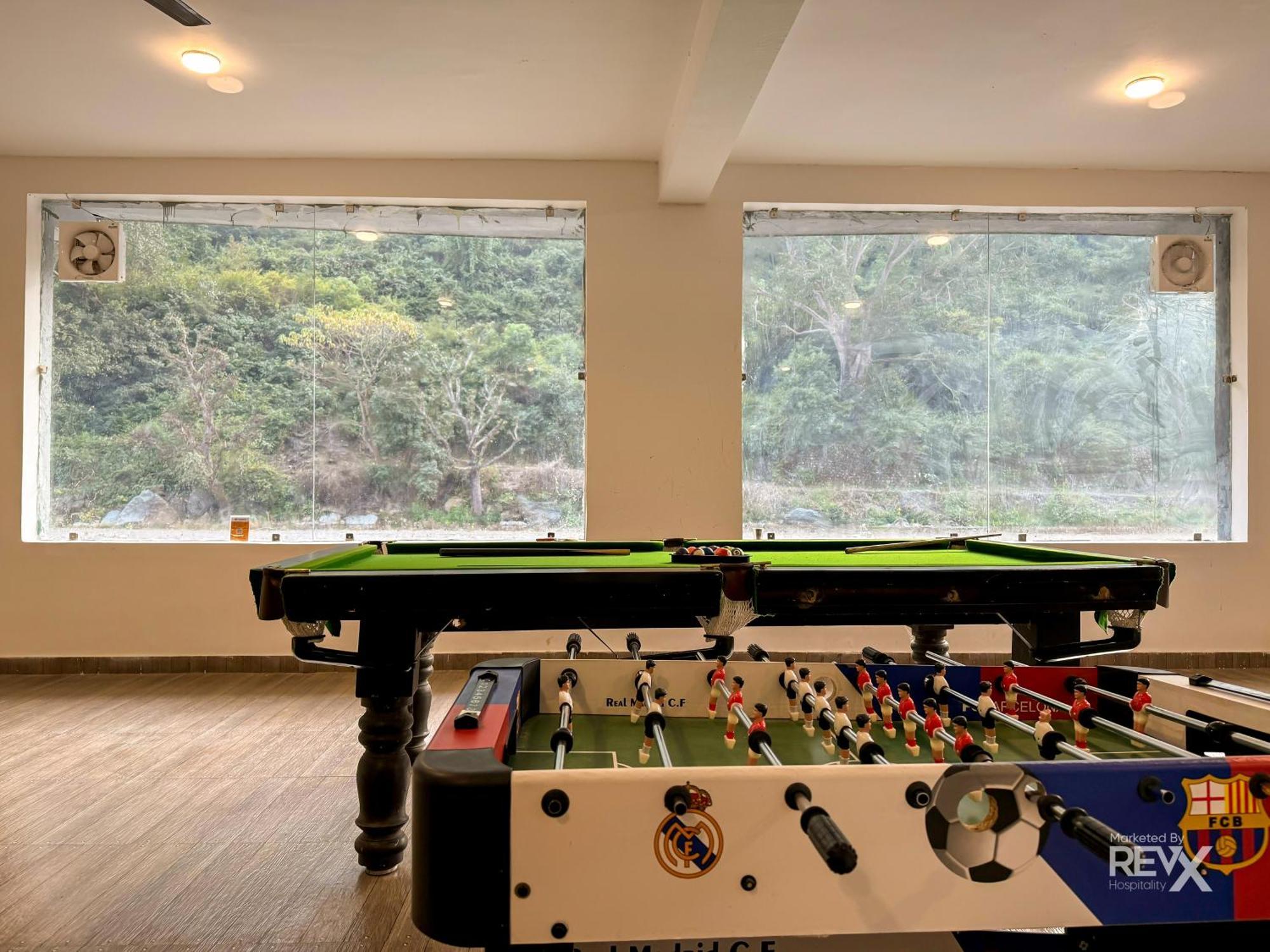 Euphoric River Resort リシケーシュ エクステリア 写真